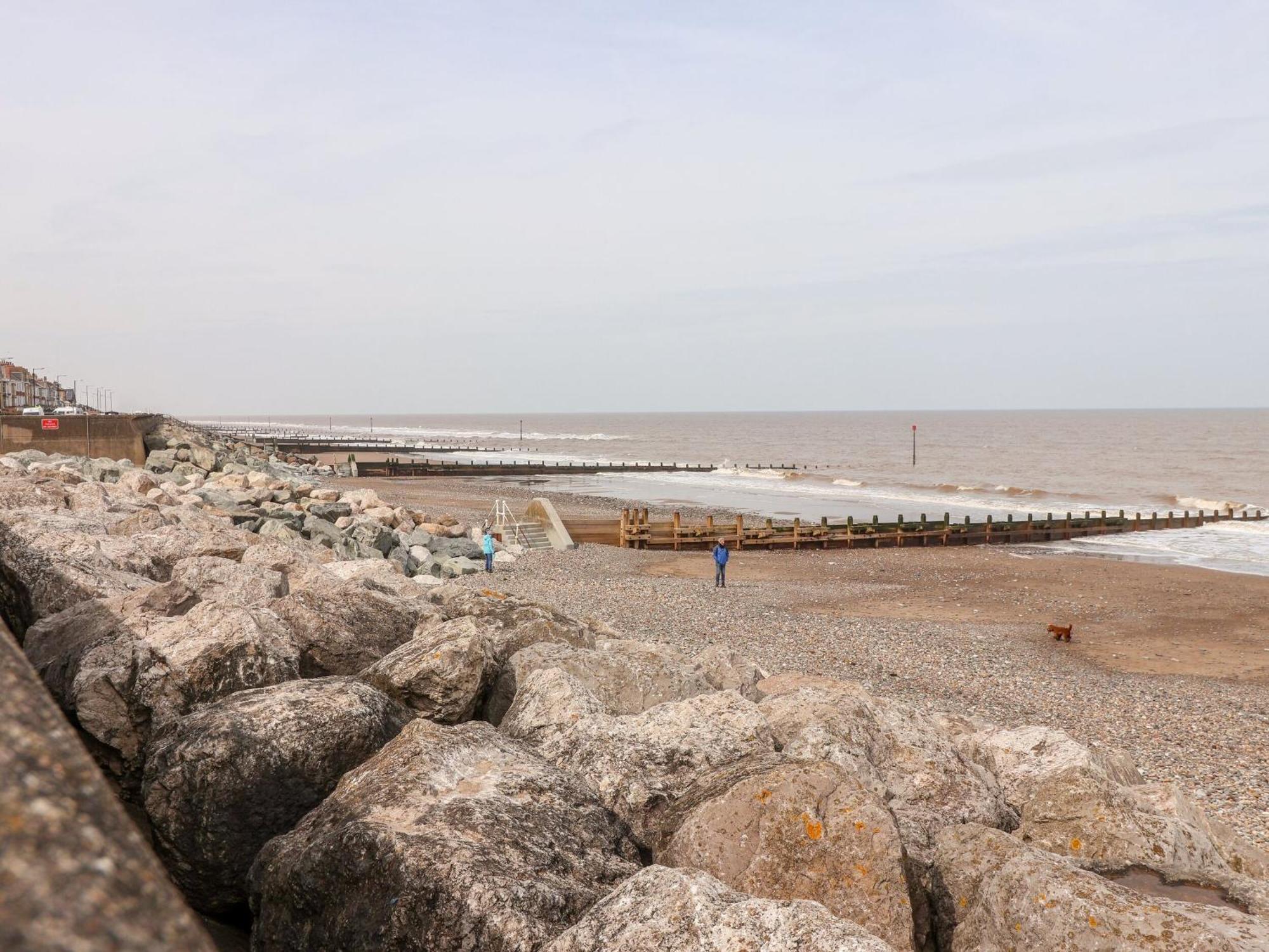 Вилла 14 The Promenade Уитернси Экстерьер фото